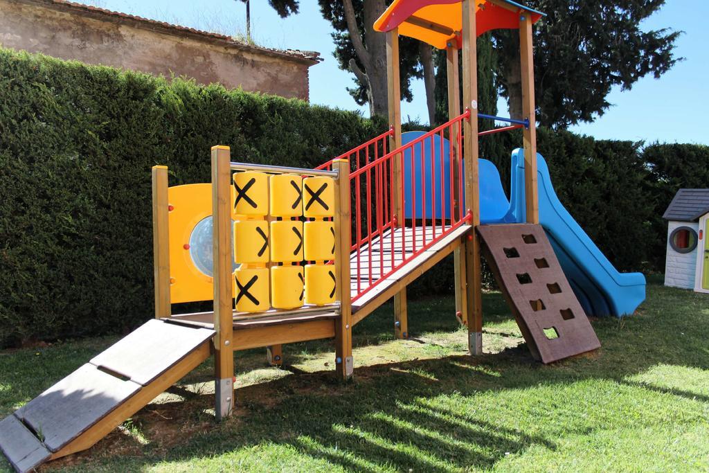 Le Corti Del Sole Residence Venturina Terme Exterior foto