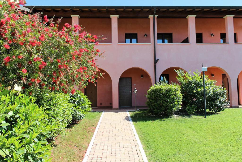 Le Corti Del Sole Residence Venturina Terme Exterior foto