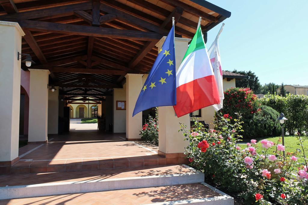 Le Corti Del Sole Residence Venturina Terme Exterior foto